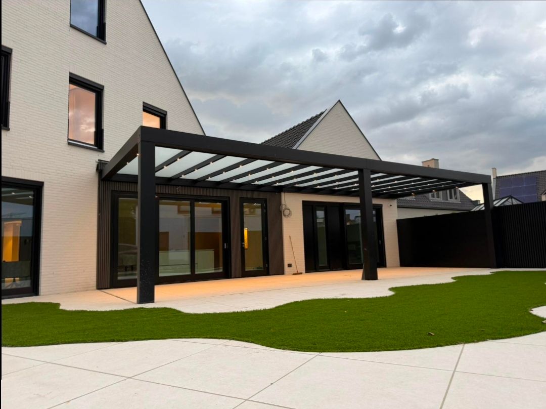 Glasdach Anthrazit mit LED-Spots NRW – Vensaro